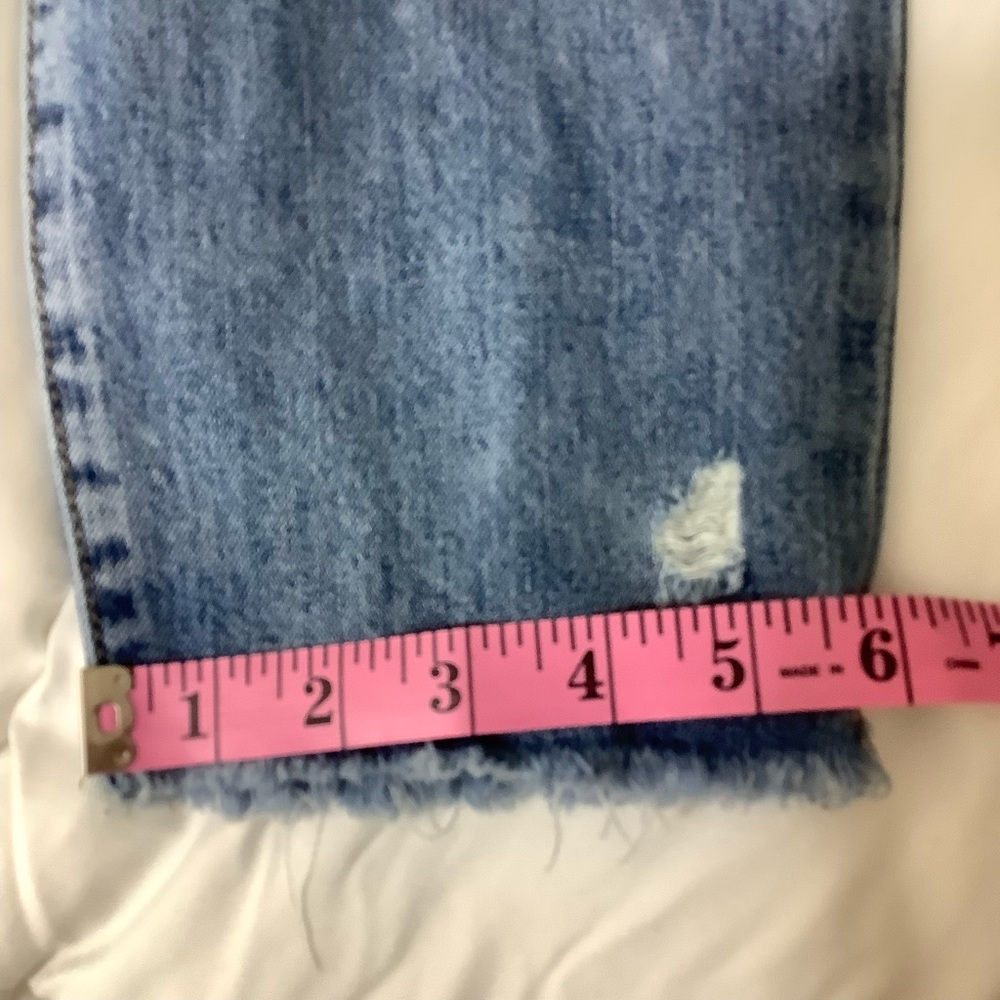 Rewash Womens Size 7 Distressed Raw Hem Stretch Mid Rise Jeans 28”x25” - Picture 9 of 9